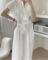 Design retro style dress with thin Ruffle