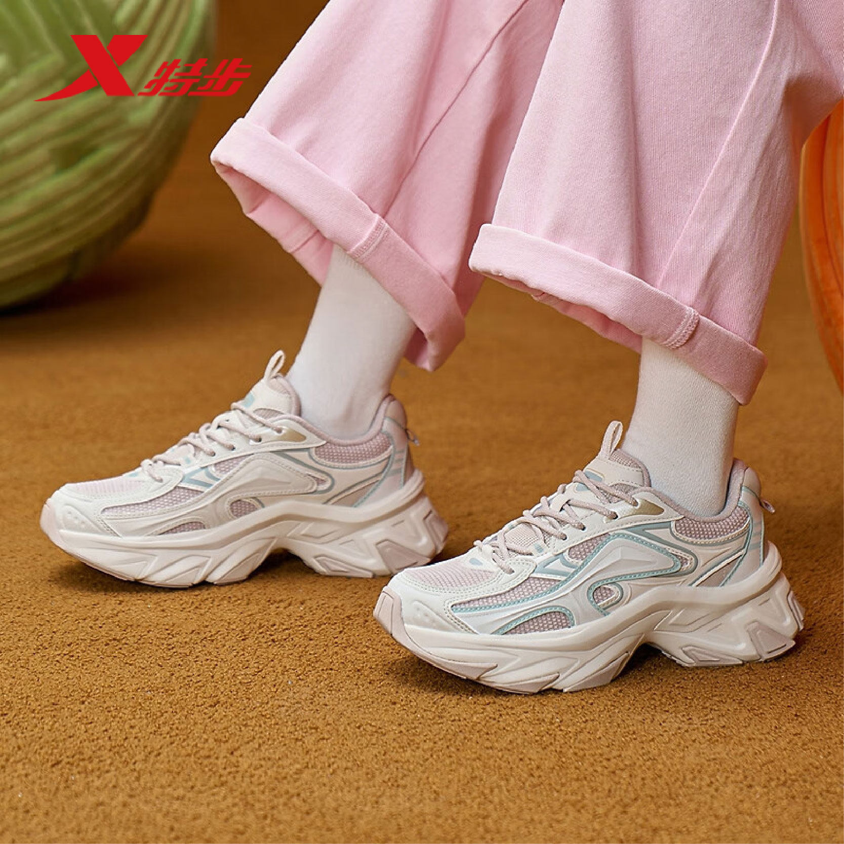 特步女鞋休闲鞋2025冬季新款