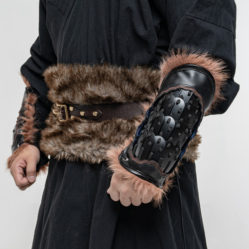 [百守卫]札甲 扎甲甲护臂 护腕 草原风 毛边甲胄飞鱼服配饰