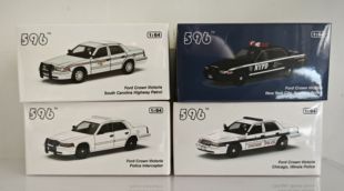 596 Model 164福特维多利亚皇冠CV警车合金汽车模型NYPD辅警白色