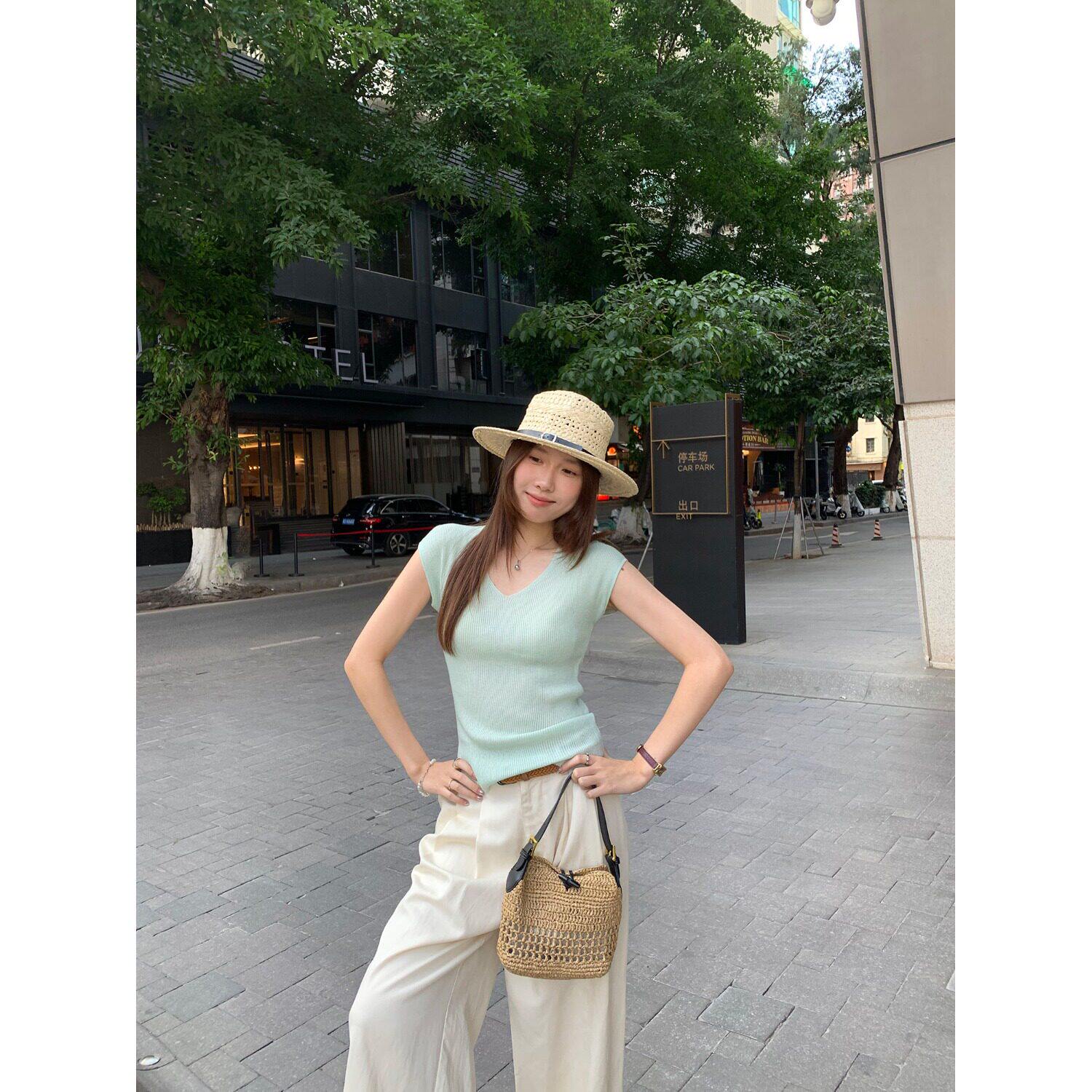 宅女家韩系纯色V领针织短袖T恤女夏季新款小众修身显瘦chic上衣