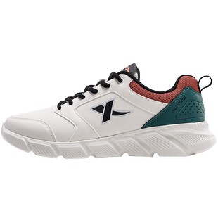 特步男鞋2026新款官方正品跑步鞋春季男士皮面防水轻便运动鞋男款