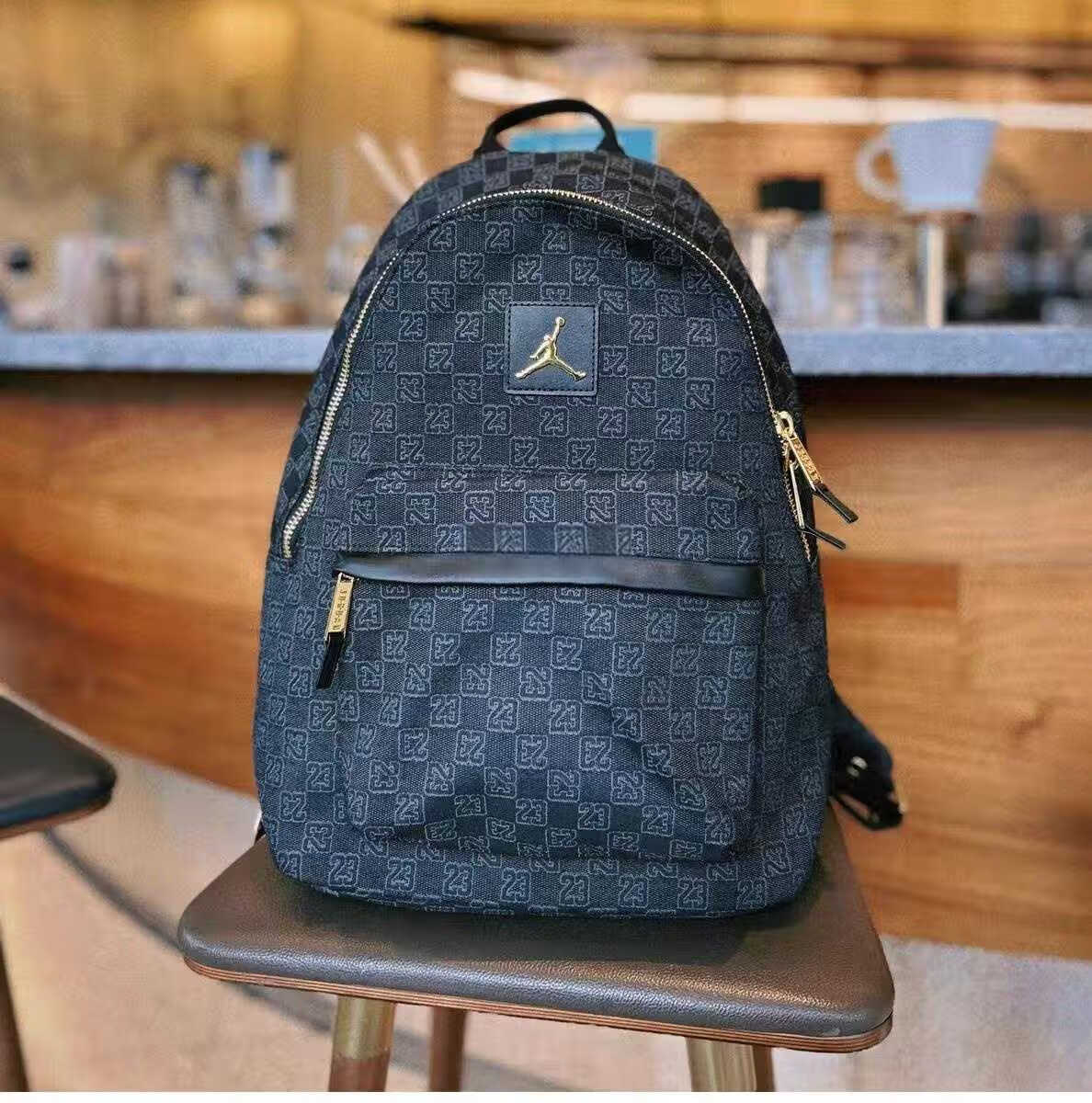耐克正品双肩包AJ印花运动休闲包