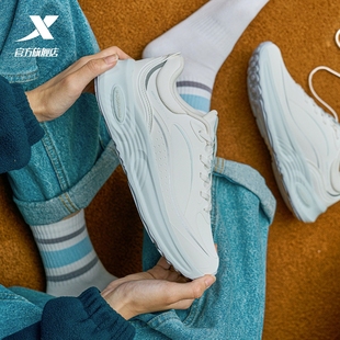 2025新款 气休闲鞋 冬季 减震轻便百搭运动鞋 女 特步女鞋 皮面老爹鞋 元