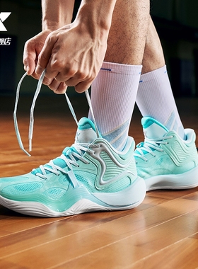 特步男鞋鏖战3TD-V2丨2025新款冬季实战篮球鞋防滑耐磨缓震运动鞋