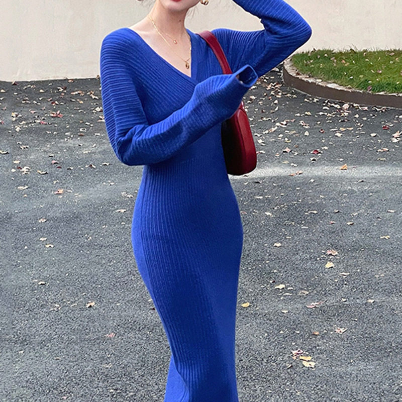 maSande性感包臀连衣裙针织蓝色女2022早春新款V领打底过膝中长款