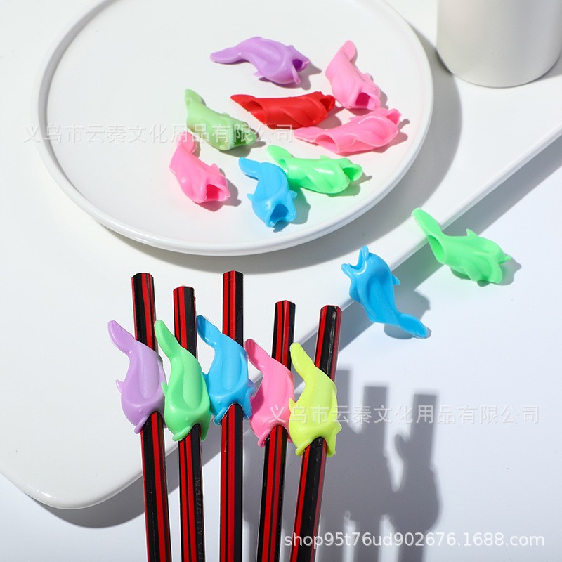 新款学生写字硅胶笔套 儿童练字 小鱼握笔器硅胶优质材质无毒无味