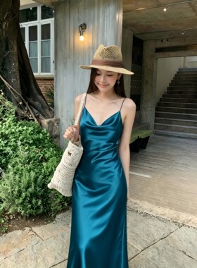 进口醋酸荡领45度斜裁吊带连衣裙