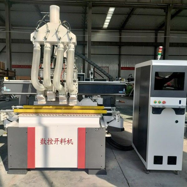 板式家具橱柜门板木工四工序数控开料机多工序自动换刀家具切割机