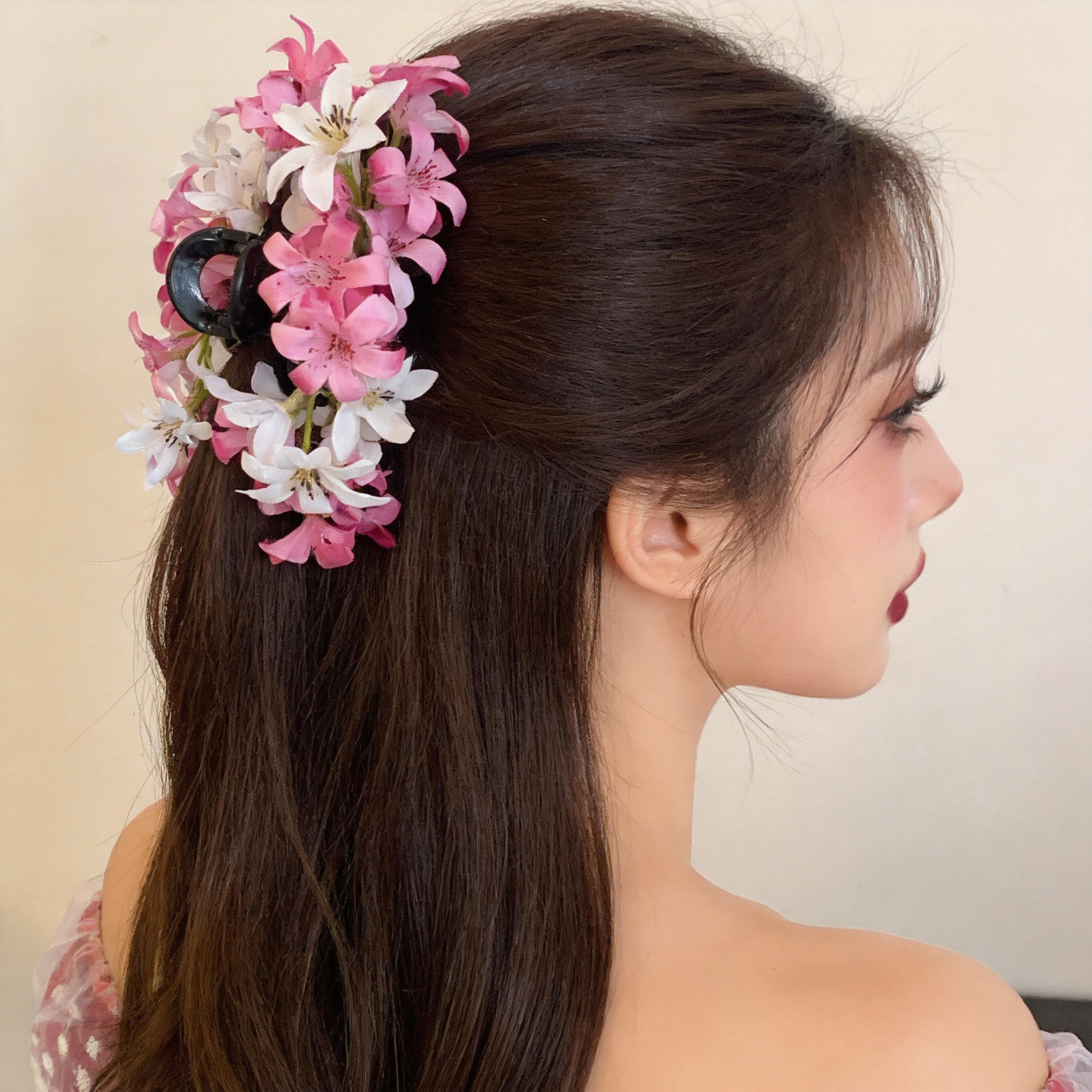 「遇见饰品MEET」粉色布艺花朵发抓2026新款抓夹盘发鲨鱼夹发夹女,饰品/流行首饰/时尚饰品新,发饰,淘宝优惠券,粉丝福利购,淘宝优惠卷