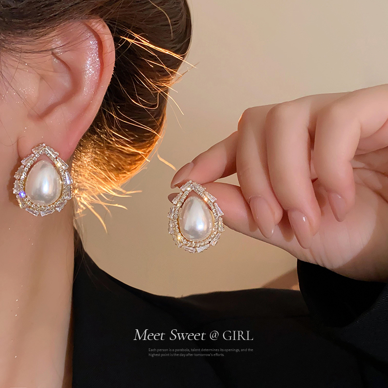 水滴珍珠耳钉轻奢高级感气质
