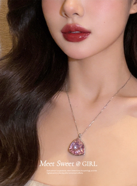 闪钻几何三角形项链配饰女