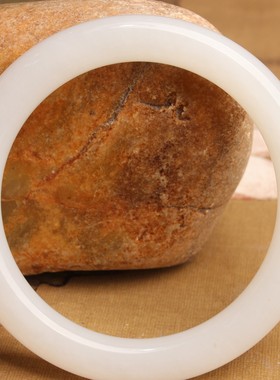 王实斋珠宝/新疆和田玉白玉细圆条形手镯内径59.2m手饰白度好润Z3