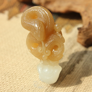 王实斋珠宝 宝腰缠万贯挂件吊坠油润白G51 新疆和田玉糖白玉蛇元