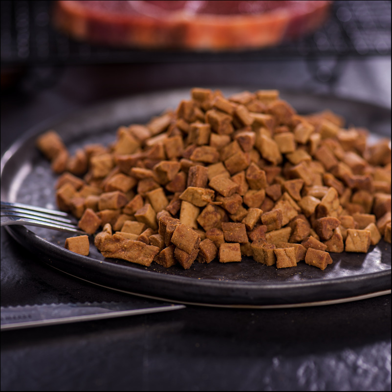 北极雪狐白狐宠物狐粮美毛营养