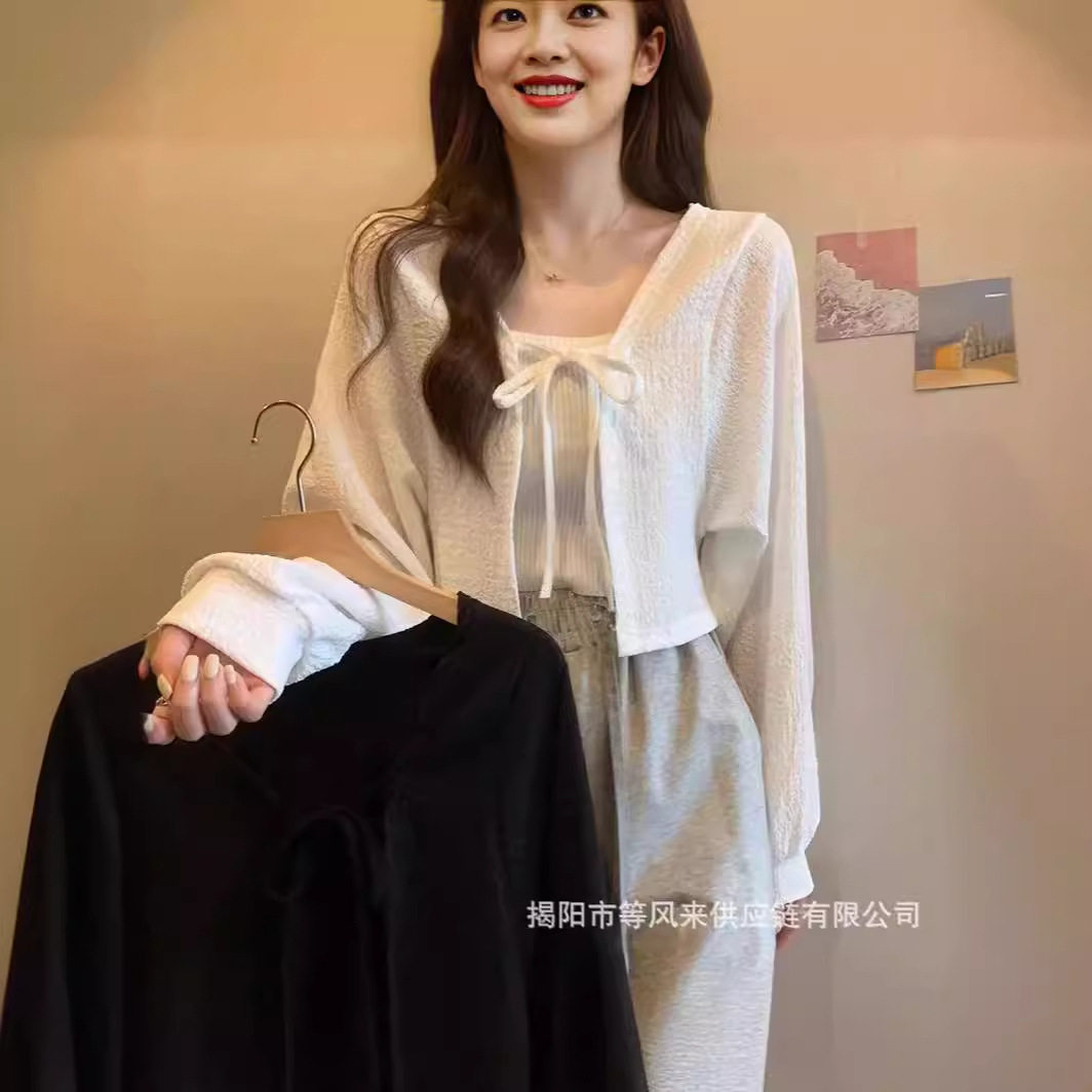 夏季薄款冰丝小坎肩罩衫外套女大码胖mm短款上衣外搭披肩防晒开衫