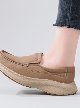 踩屎感妈妈鞋秋冬大码42码女鞋一脚蹬软底舒适乐福鞋软面豆豆鞋女