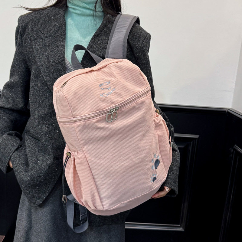新款日韩尼龙布双肩包女ins风休闲百搭学生书包轻便大容量背包潮