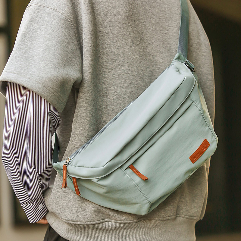 韩版运动胸包男士潮流单肩斜挎包