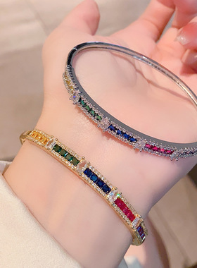 糖果色彩虹手镯轻奢优雅
