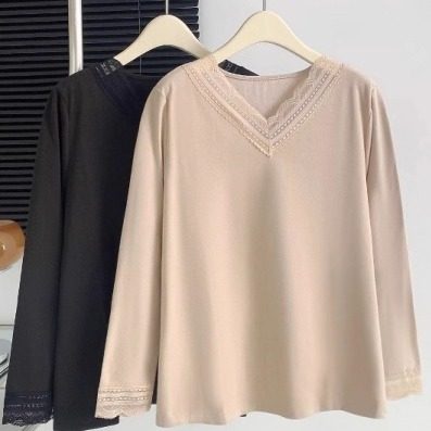 270斤特大码女装韩版胖妹妹显廋V领蕾丝拼接打底衫YD2133