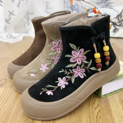 2025秋冬款妈妈棉鞋复古绣花鞋女