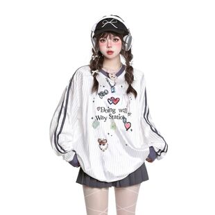 美式慵懒风休闲v领t恤卫衣女早秋薄款chic穿搭设计感宽松罩衫上衣