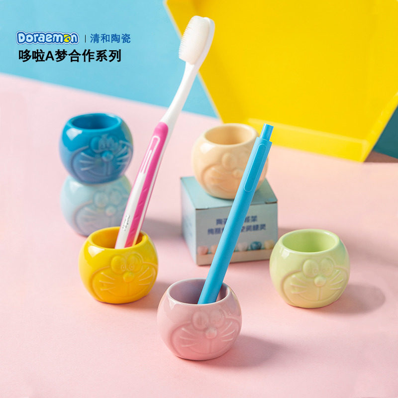 正版哆啦A梦多功能架可爱卡通创意景德镇牙刷笔筒笔架陶瓷筷子架