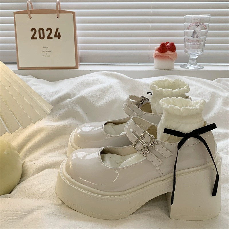 厚底小皮鞋女2024春季新款一字扣圆头法式复古粗跟高跟单鞋
