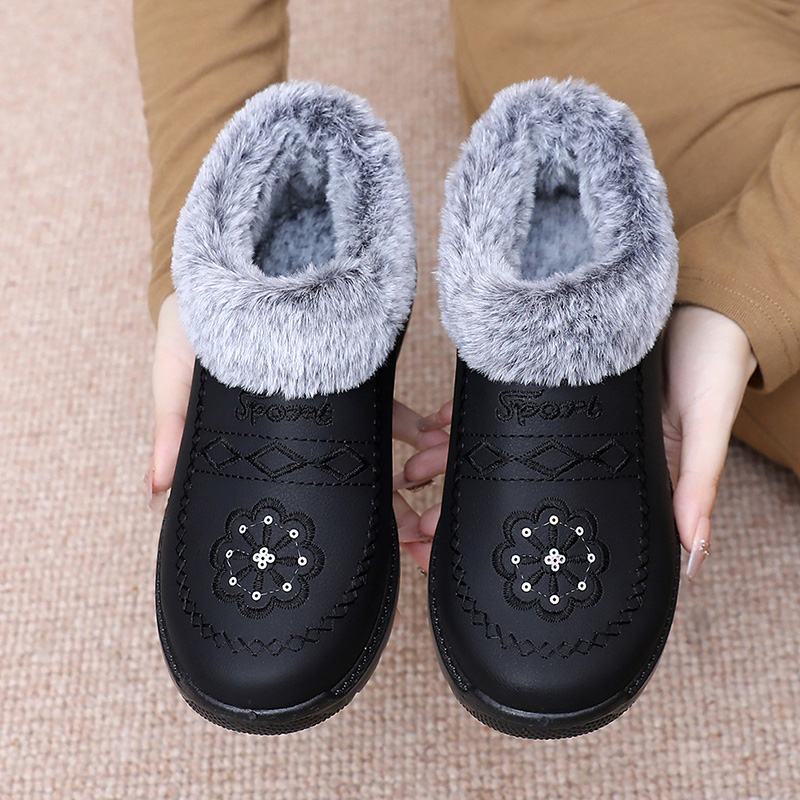 冬季保暖棉鞋女老北京布鞋加绒中老年短靴防滑妈妈鞋软底老人棉靴