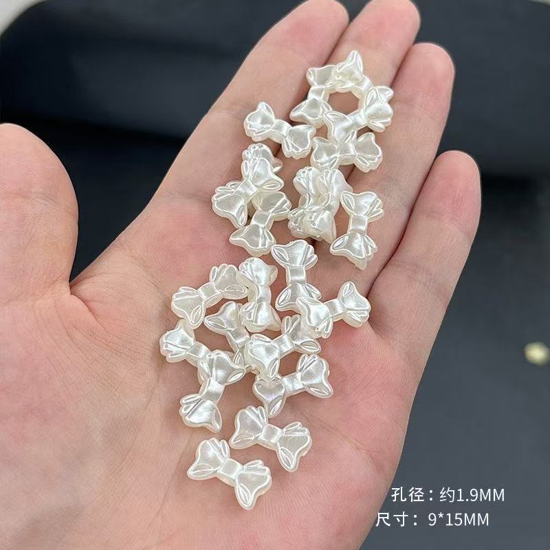 米白色蝴蝶结高端巴洛克仿珍珠小领结可穿孔diy项链手链辅料配件