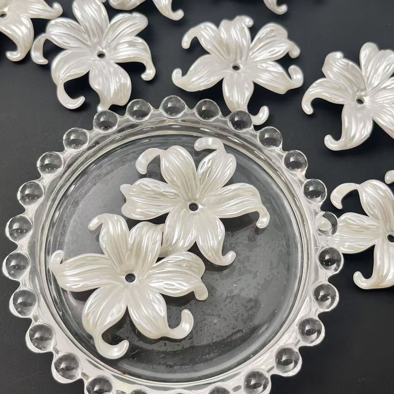 仿珍珠鸢尾花瓣44*42mm海洋花DIY手工立体花瓣花托发饰材料配件款