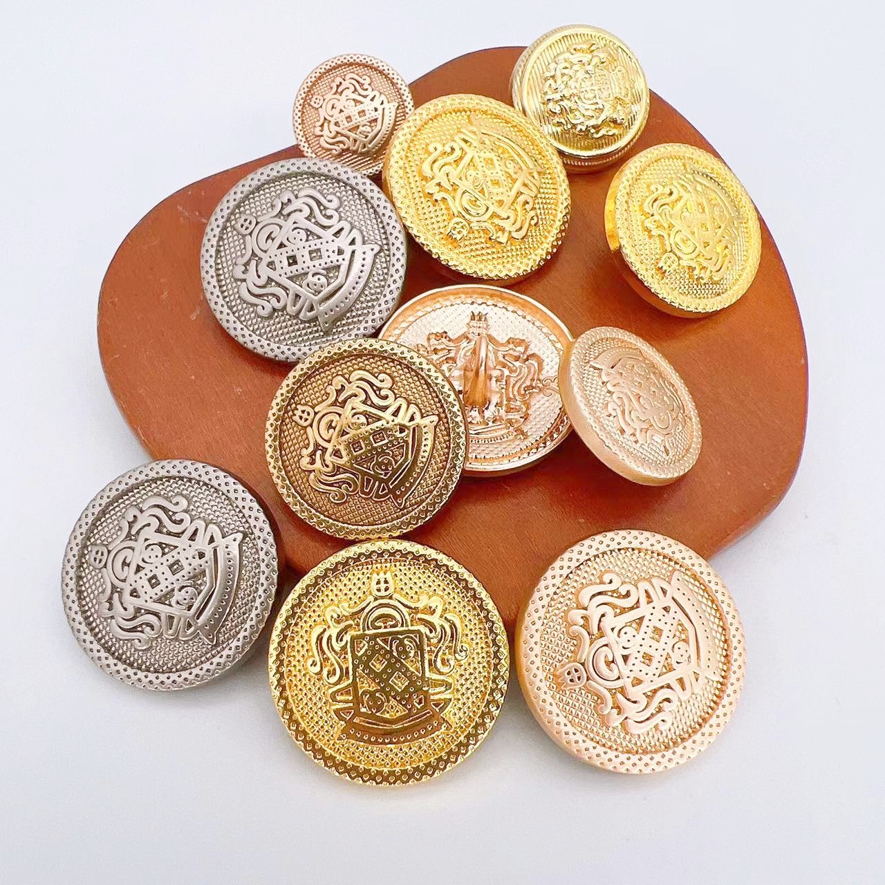 高档圆形金属扣金色学生衣服礼服扣子各种大全工作服制服纽扣校服