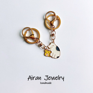 卡通可爱动物小猫抓老鼠金属钥匙扣挂件创意情侣包包挂饰U盘配饰