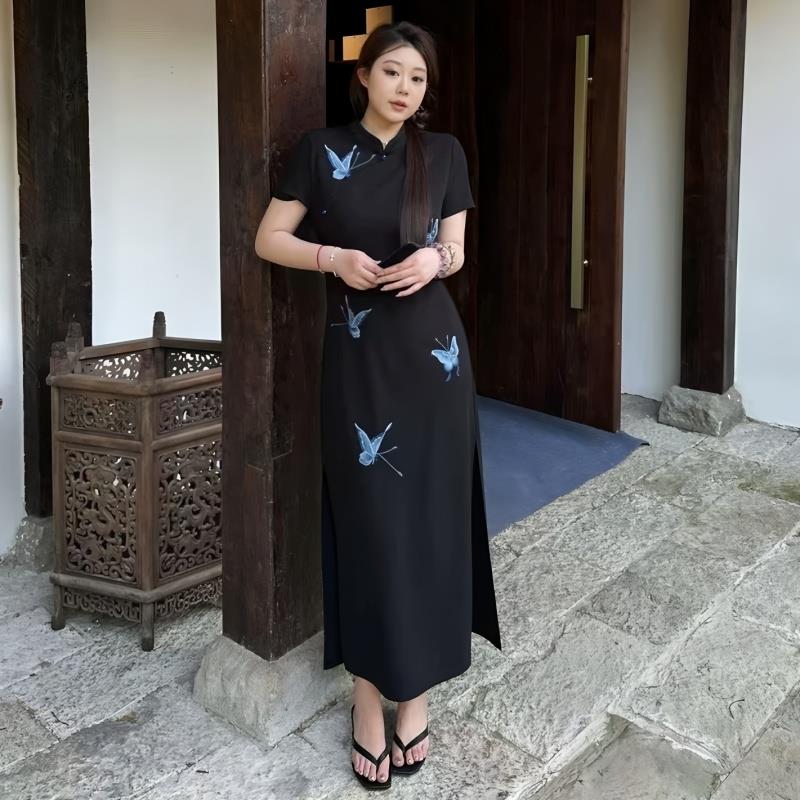 大码女装复古国风新中式蝴蝶刺绣连衣裙夏季胖mm显瘦改良版旗袍裙