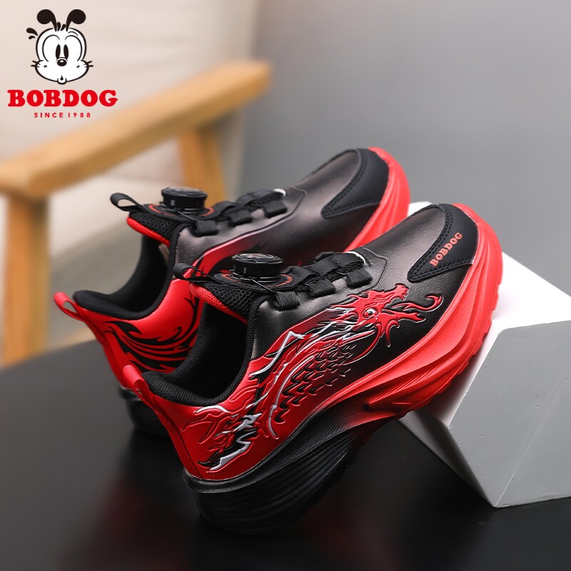 巴布豆童鞋男童运动鞋2026新款中大童皮面防水儿童鞋子男孩跑步鞋