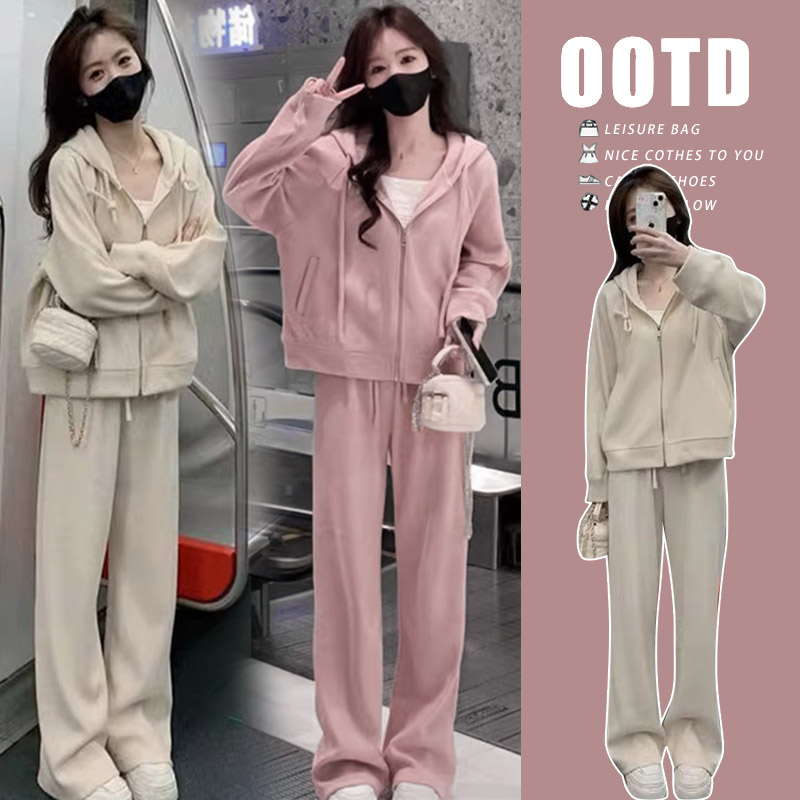 大量初秋小个子入秋穿搭一整套高级感2024新款减龄卫衣套装女