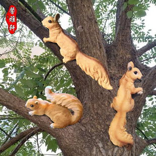 花园摆件庭院仿真爬树松鼠可爱树脂小动物雕塑园林景观别墅装饰品