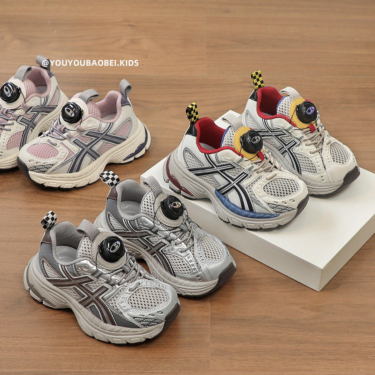 儿童老爹鞋2026春秋新款男童运动鞋轻便旋转扣女童透气休闲跑步鞋