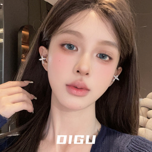 DIGU甜酷风镶钻镂空十字架耳夹女无耳洞轻奢高级感小众耳骨夹耳饰