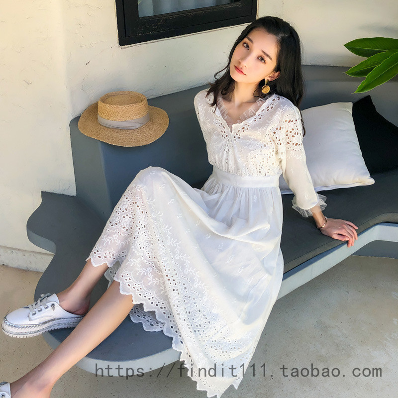 仅L现货 白色连衣裙 FIND高品质显瘦沙滩裙女仙甜美刺绣度假长裙