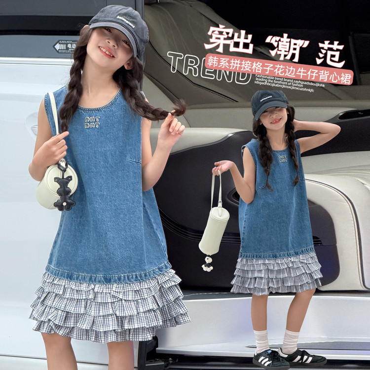 女童连衣裙儿童裙子夏装2026新款独特漂亮蓝色牛仔拼接花边背心裙