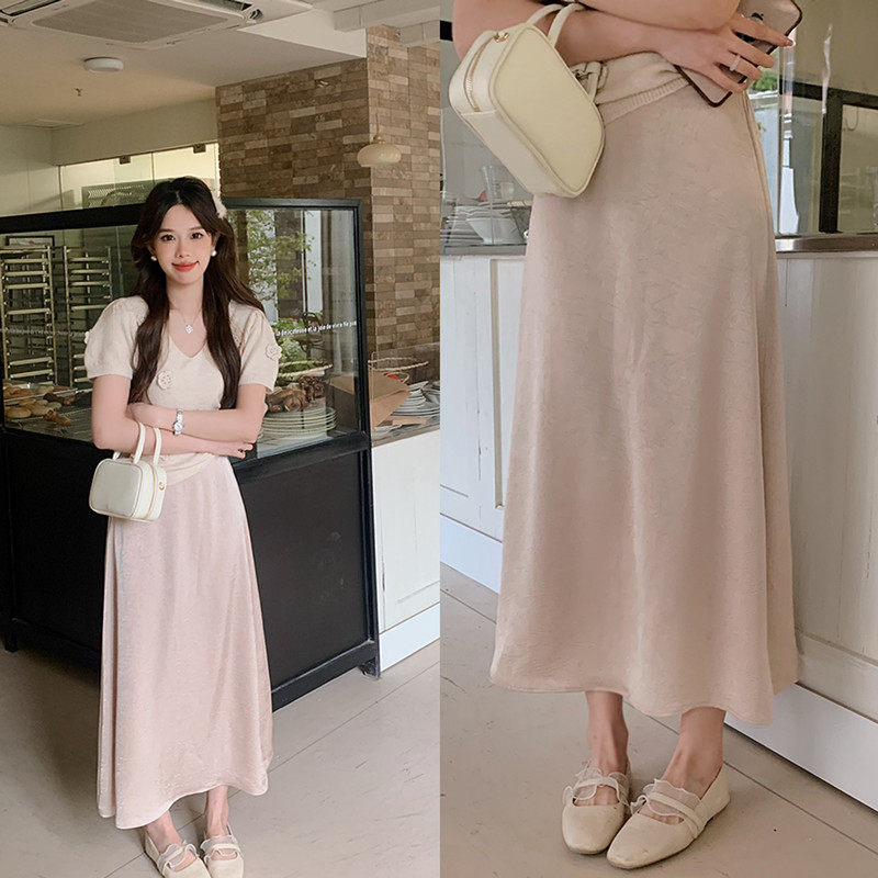 安璃 2025年新款高腰百搭缎面半身裙粉色气质休闲温柔后松紧长裙,女装/女士精品,半身裙,淘宝优惠券,粉丝福利购,淘宝优惠卷