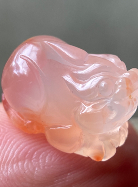 天然川料南红玛瑙冰飘小貔貅雕件水红雕刻挂饰diy项坠配饰