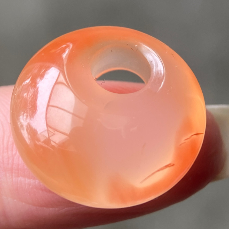 18毫米九口料天然南红玛瑙特色樱桃红平安鱼眼公主扣