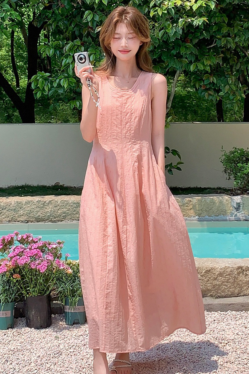 法式减龄粉色无袖背心连衣裙女夏2025新款显瘦轻熟小众不撞款裙子,女装连衣裙,浙宝170