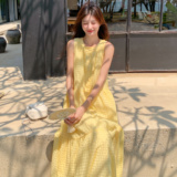 淡黄色无袖背心连衣裙女2025夏季时尚新款甜美森系少女小清新长裙，女装连衣裙，浙宝170