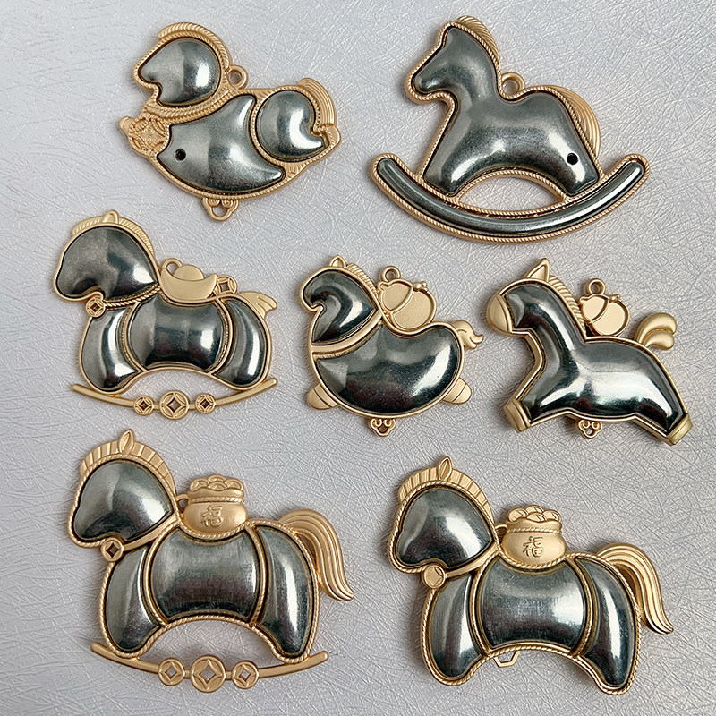 宋锦贴布底胚手工diy挂饰马年配件空托生肖马上有钱吊坠车饰挂件,饰品/流行首饰/时尚饰品新,其他DIY饰品配件,淘宝优惠券,粉丝福利购,淘宝优惠卷