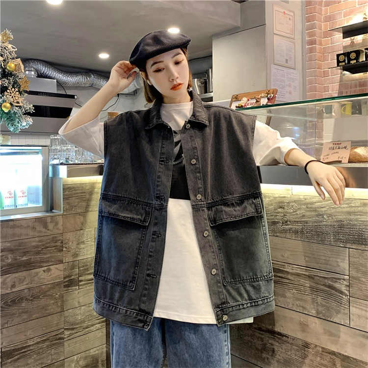 Real shot real price ~ Korean black large POCKET DENIM VEST