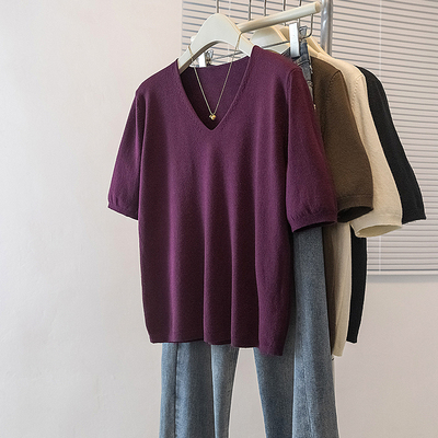2026火减龄酱紫色V领针织短袖T恤女夏季大码胖遮肚子别致上0306e